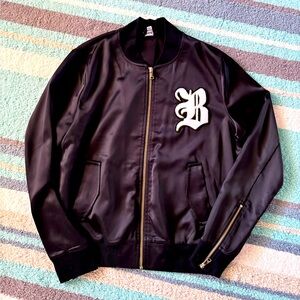 🖤 BEBE Mixed Media ‘B’ Bomber Jacket 🖤